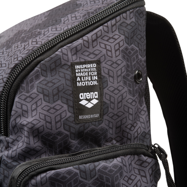 Arena Spiky III Backpack 45 - Camo Kikko